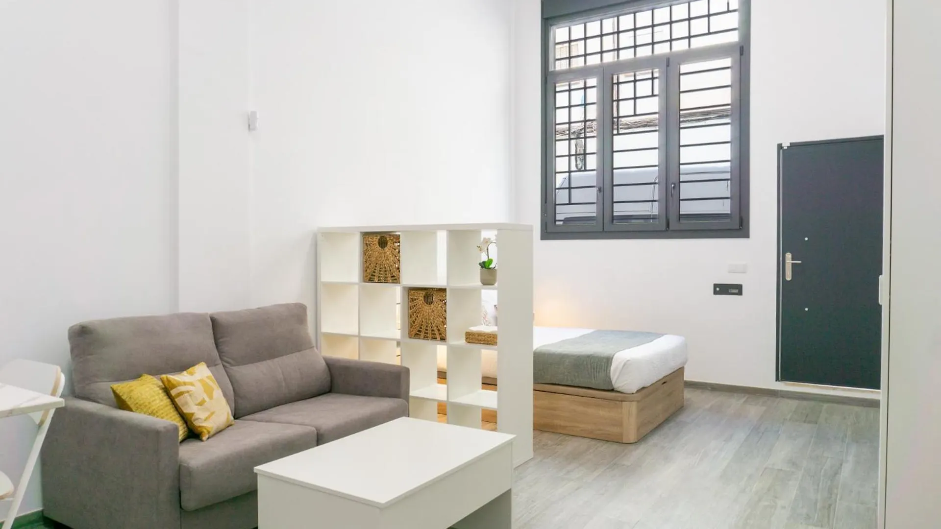 Little Charm Malaga Apartment